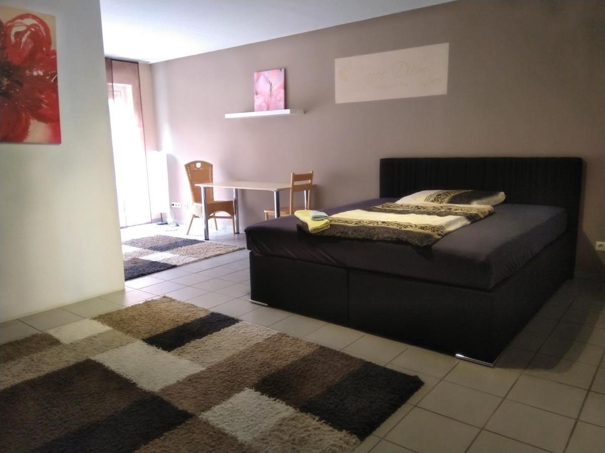 White House 'Privatzimmer' Mannheim Kültér fotó